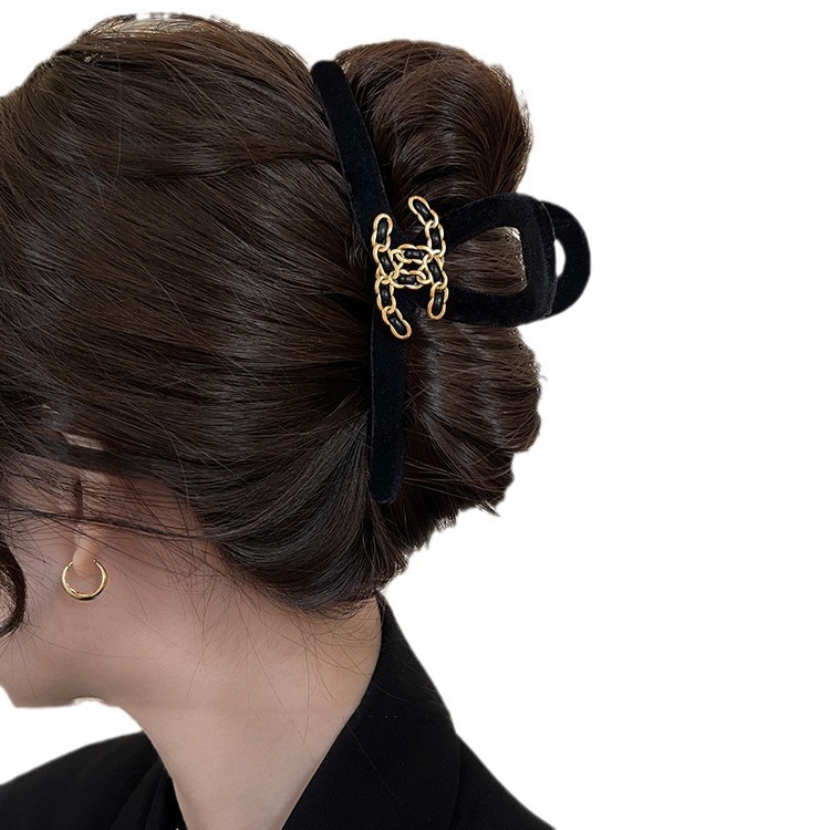 轻奢小香风丝绒抓夹女2024新款后脑勺春秋高级感黑色发夹子鲨鱼夹 5