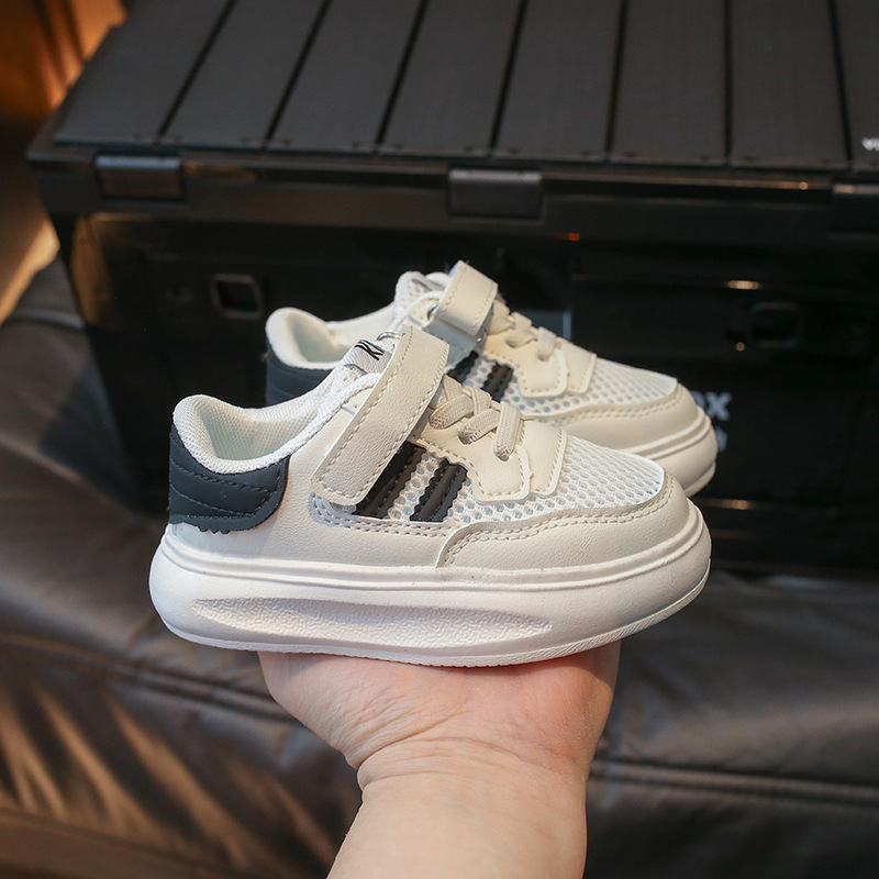 Zapatos de verano para niños 2025, zapatillas con recortes, malla única, zapatos blancos para niños, zapatos transpirables para bebés niñas, zuecos casuales.