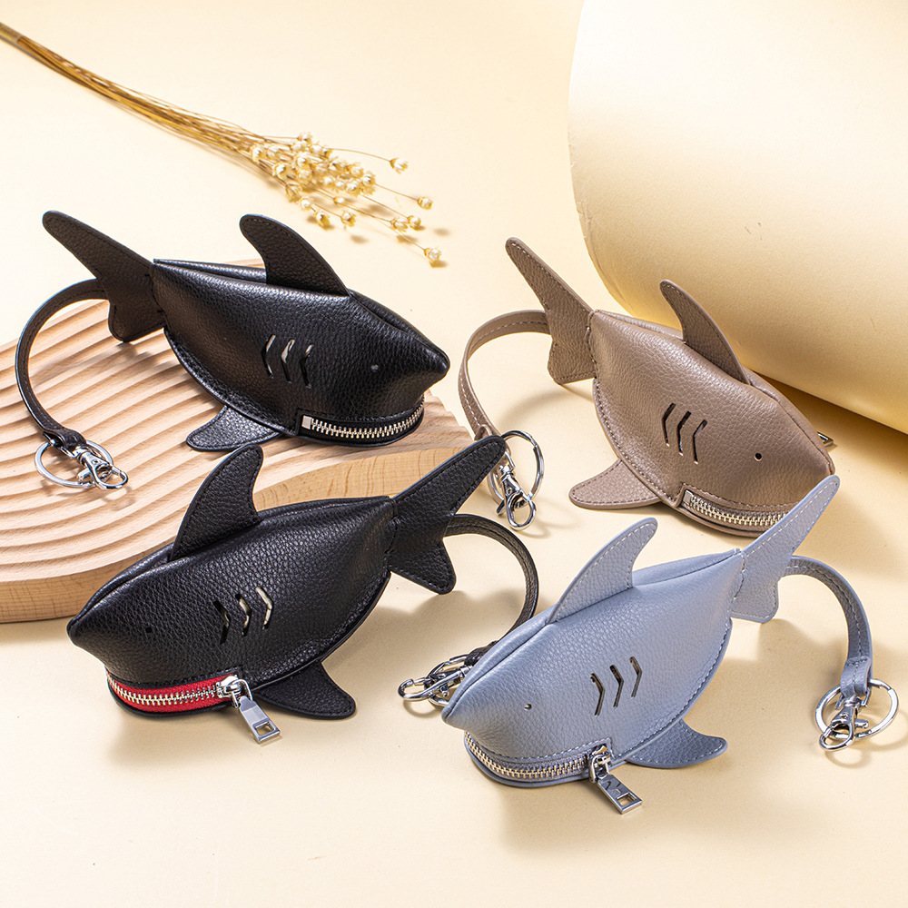Highly Attractive Little Shark Key Case, Soft Cowhide Portable Universal Key Protector, Personalized Bag Pendant Storage Bag