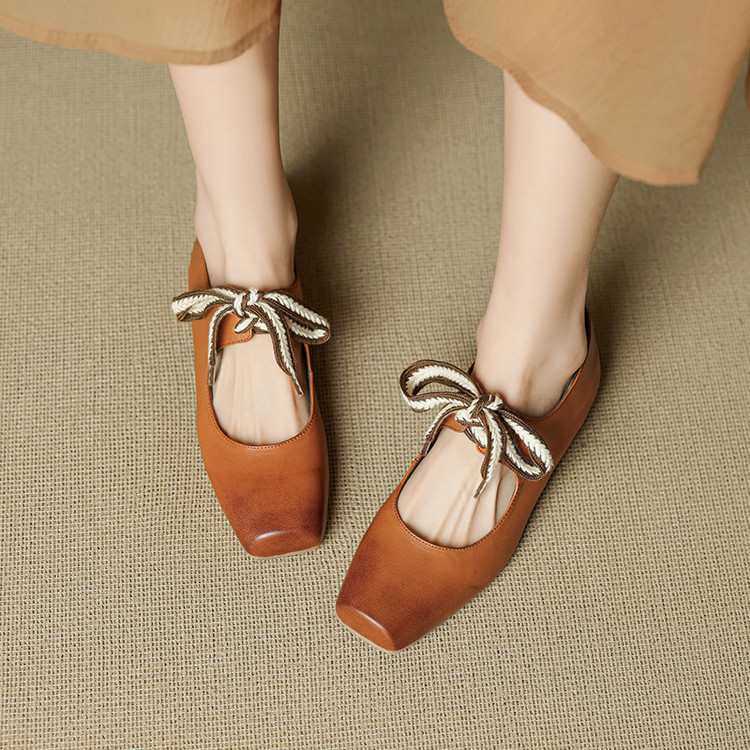 Retro ballet shoes Chinese style with shoelaces