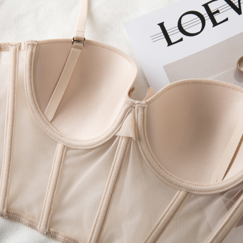 2023 French suit outer wear tube top to tighten breasts and beautiful back suspender inner wear sexy young corset bra underwear for women