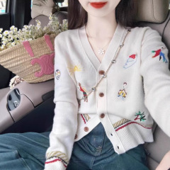 韩系刺绣气质软糯针织开衫毛衣外套女宽松慵懒风高级感小个子上衣