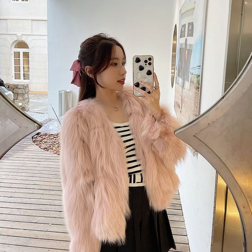 2023 new fashion lady slim and young short style faux fox fur coat short v