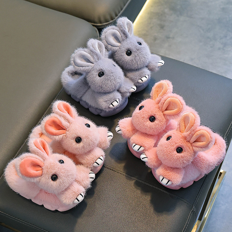 Otoño y invierno zapatillas de algodón para niños, niños y niñas, conejos de peluche calientes, padres e hijos, zapatos de algodón para niños pequeños y medianos.