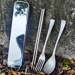 純チタン屋外食器新型組み合わせキャンプスプーンフォーク箸セットピクニック旅行遠足超軽量携帯食器