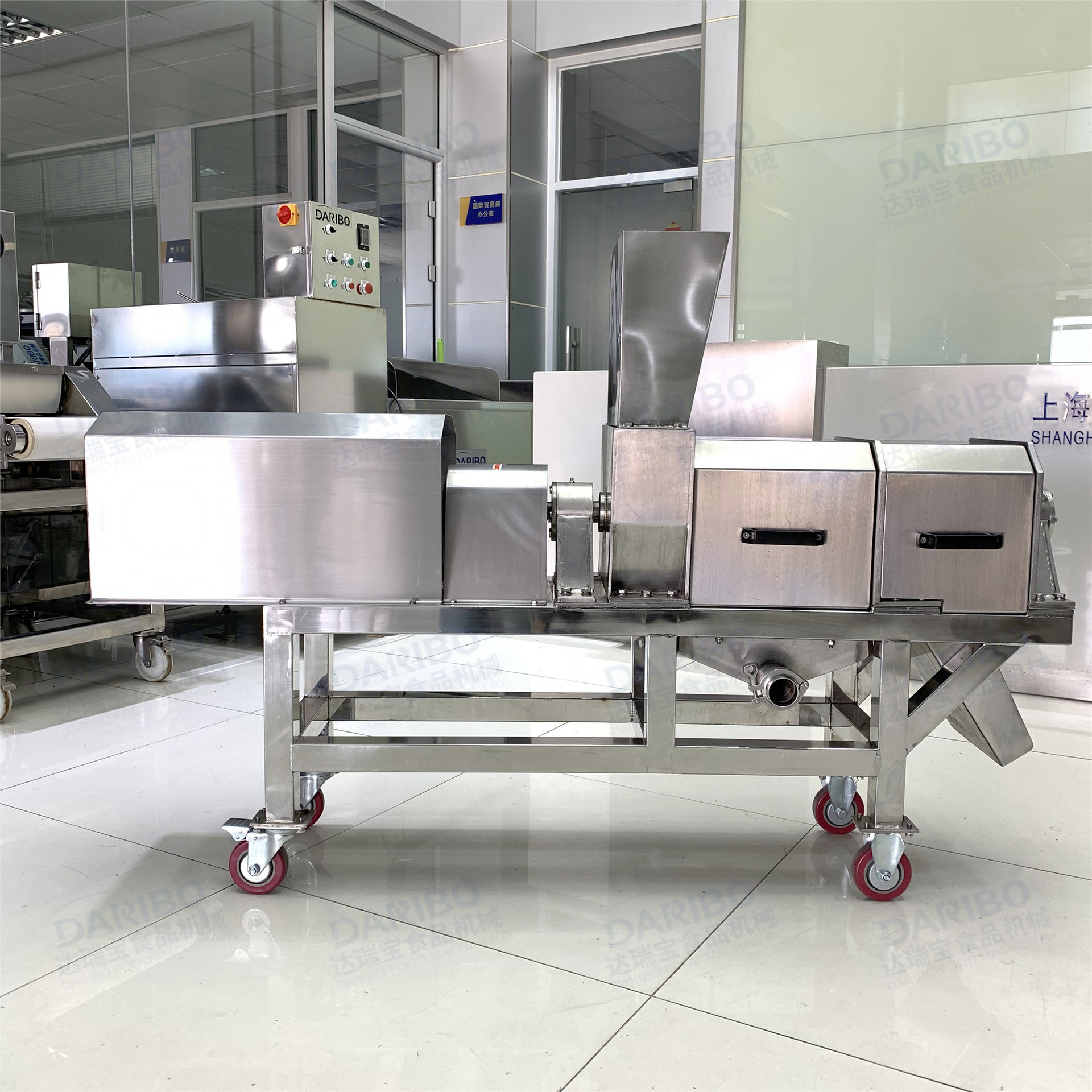 新款单螺旋榨汁机-6