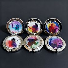 圆形金属折叠桌面挂包钩女士包挂钩跨境现货字母工艺礼品活动代发