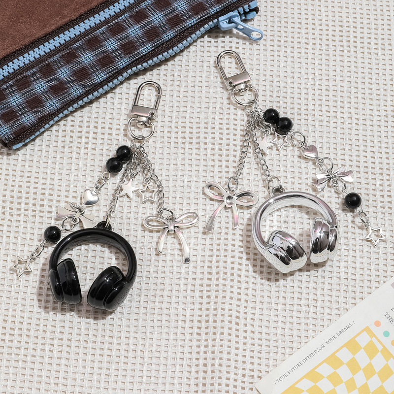 Personalized Earphone Music Style Keychain Y2K Bag Pendant Phone Chain Sweet Cool Style Hanging Decoration Keychain Wholesale