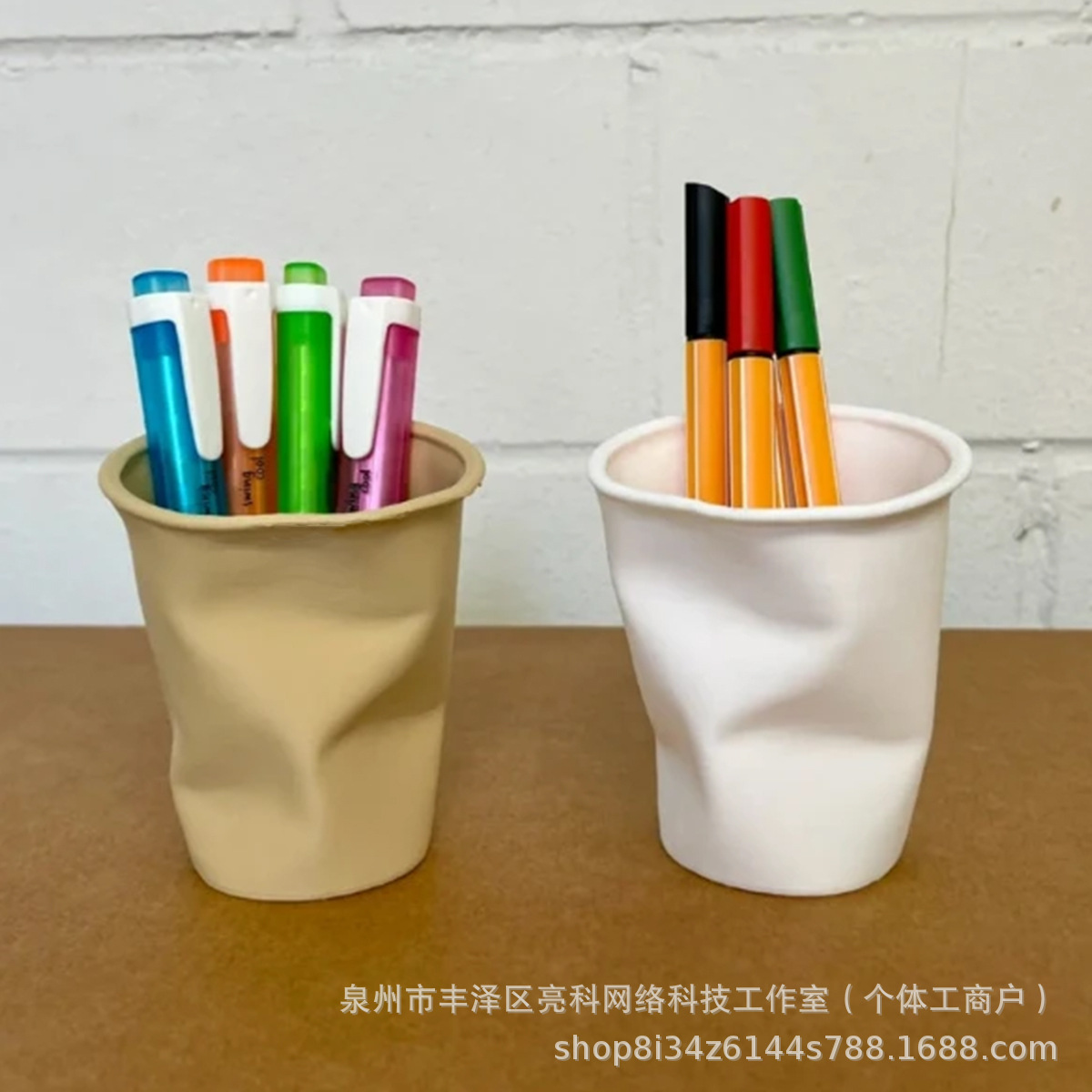 독특한 창의적인 모양의 펜 홀더 1개, 데스크탑 보관 유물, 학생 사무실 필수품.