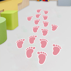 Sf25002アニメ幼稚園学校の足の床には、耐磨耗性のある子供の部屋のピンクの足跡シールが貼られています