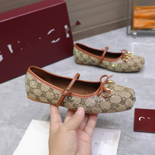 ����ӡ���͹ŷ�ʽ�p�������i���ӷ��^�C荬������Ь����ƽ��Ь