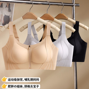 �o�ۺ��s�����@С����Ů����ǰ�_��朌��玧�������ķ۵�Һ������