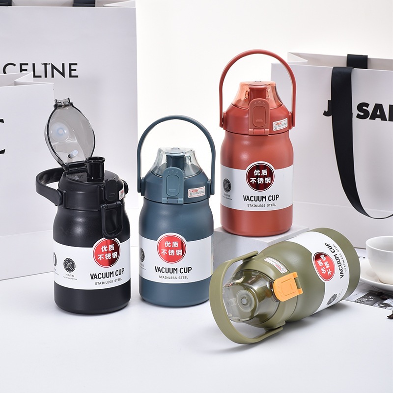Spot al aire libre portátil de gran capacidad hervidor deportivo vacío de acero inoxidable de doble capa con taza de agua de paja
