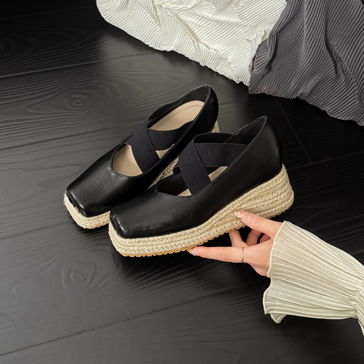 Korean Style Ballet Shoes 8cm Height Increasing Shoes for Short People 2025 New Straw Thick-Soled Cross-Strap Wedge Shoes