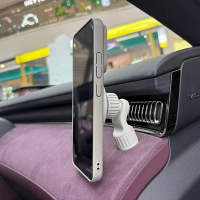 Car phone holder: Free+ Mobile Phone Holder 25
