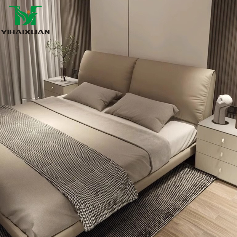 Cama de cuero ligera de lujo italiana, cama de orejas de elefante moderna y simple, cama principal de alta gama, atmósfera doble, cama de boda doméstica.