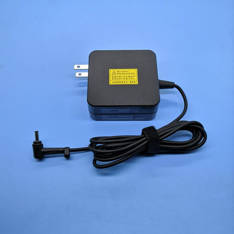 Suitable for Square Asus 65W 19V3.42A Notebook Power Adapter Charger Interface 4.0*1.35mm