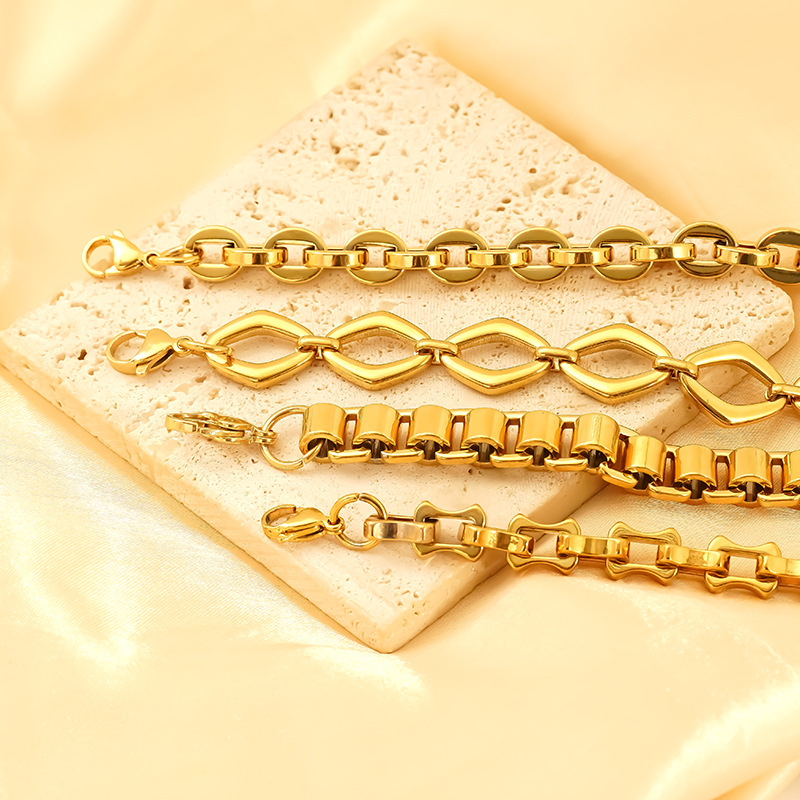 Bracciale hip-hop in acciaio inossidabile alla moda europea e americana transfrontaliera in acciaio al titanio con design esagerato, senso di Joker, gioielli unisex all'ingrosso_voghion.com