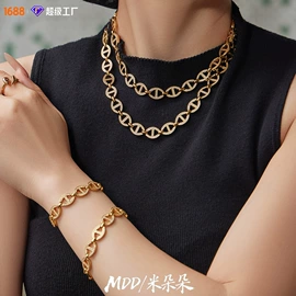 耳环;项链;首饰套装