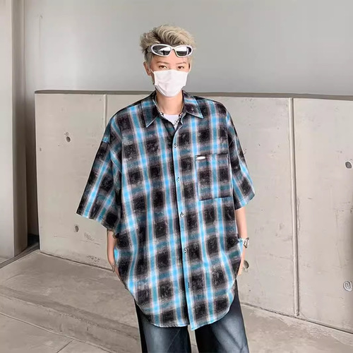 Vintage distressed short-sleeve grid shirt for men, stylish versatile thin dress shirt, American fashion brand collar grid half-shirt