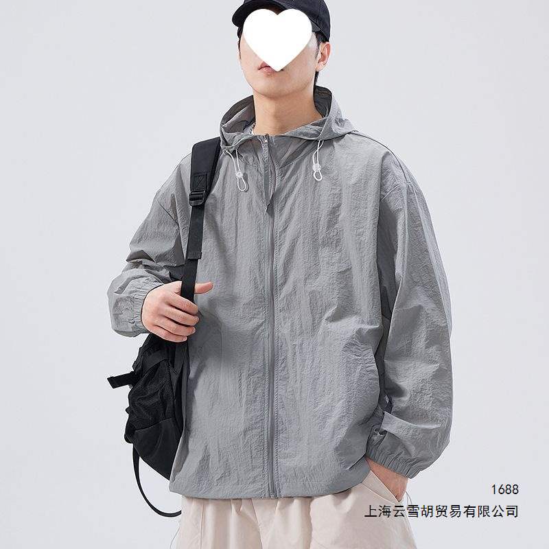 Men's summer outdoor hiking thin loose men's jacket trendy brand hooded simple windbreaker breathable sun protection clothing