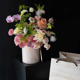 新款抱抱桶花束鲜花插花桶礼物礼品抱桶复古石纹福桶花艺资材批发