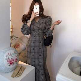 韩国秋季新品法式复古泡泡袖西装领双排扣修身包臀鱼尾格子连衣裙
