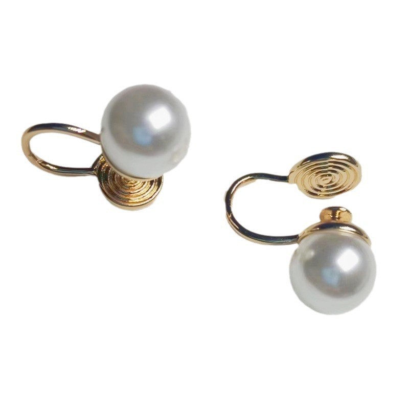 Pointed titanium steel lip stud product view