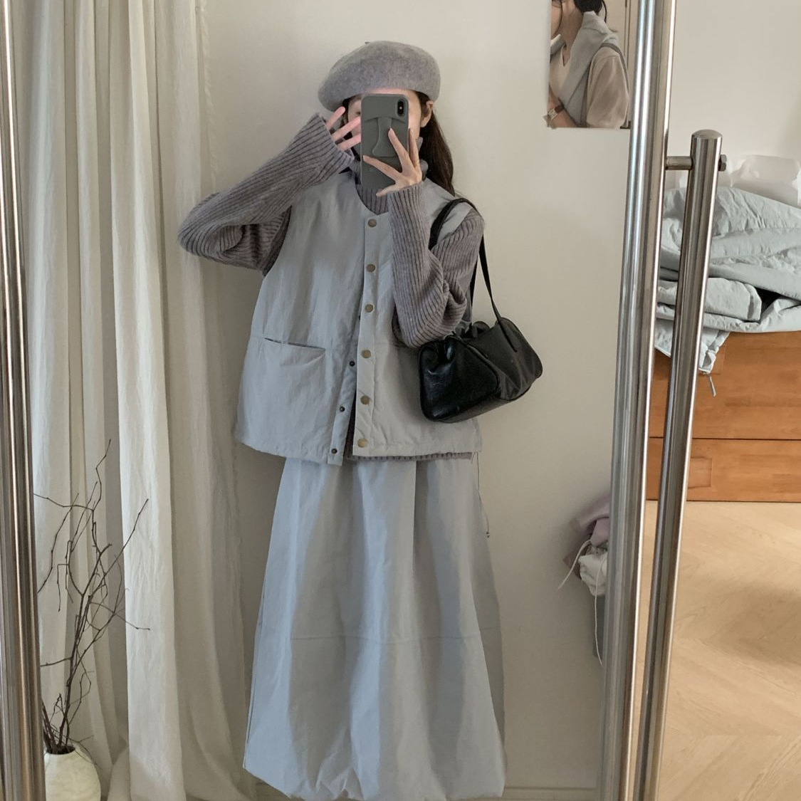 Three-Piece Suit for Women in Autumn and Winter, New Style, Simple Round Neck Cardigan, Vest, Layered Long-Sleeved Sweater, Half-Length Skirt