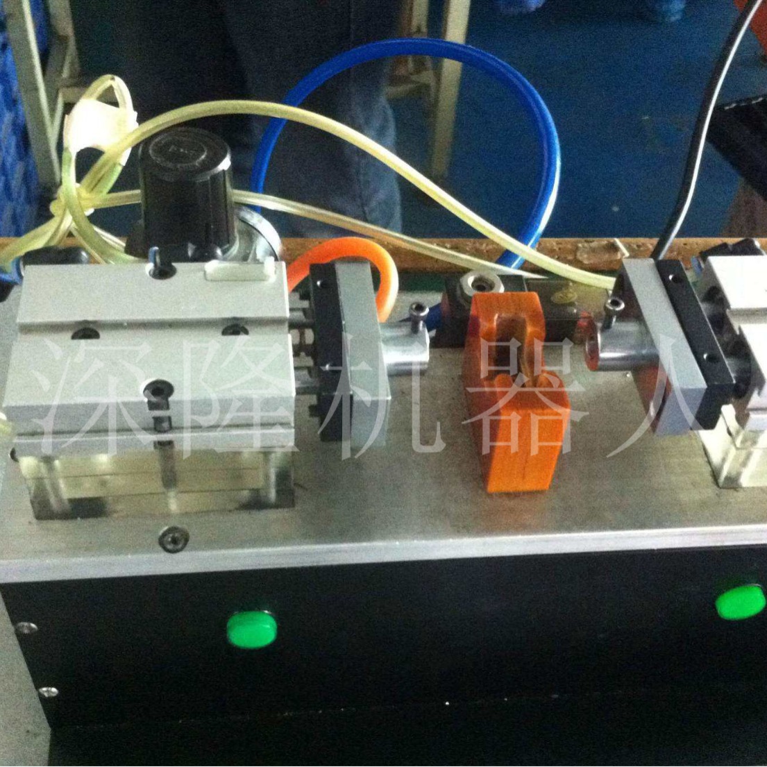 北京深隆工装夹具  北京深隆ST-GZ8234 机器人工装夹具