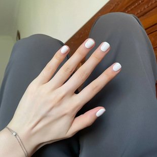 Simple solid color white European Square short girl nail beauty piece fake nail finished product removable solid color manicure