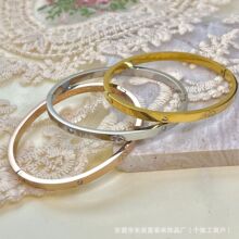 �\�鱬��߼����p�������ʯ�����C����ɫ���s���|�֭hŮʿ�Ʒ