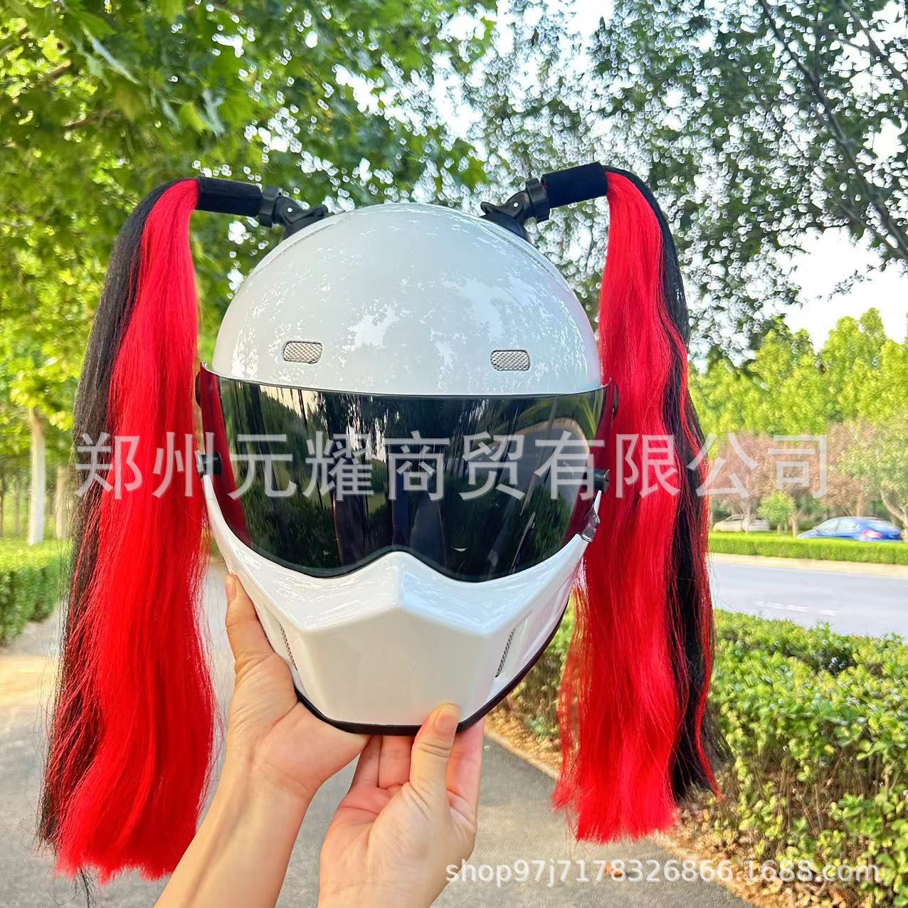 2 Helmet Dreadlock Ponytail Decorations with Large Suction Cups, Unisex, Suitable for Electric Vehicles and Motorcycles