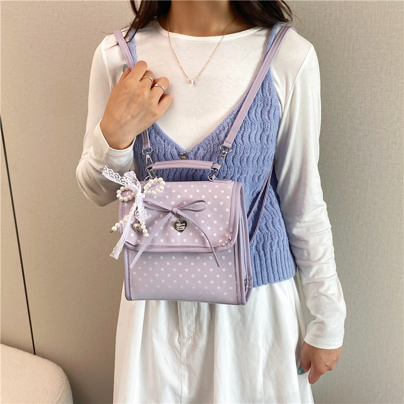 Bolsa de moda coreana lindas bajo las axilas 2026 primavera nueva bolsa de viaje simple, mochila de moda casual de alto valor.