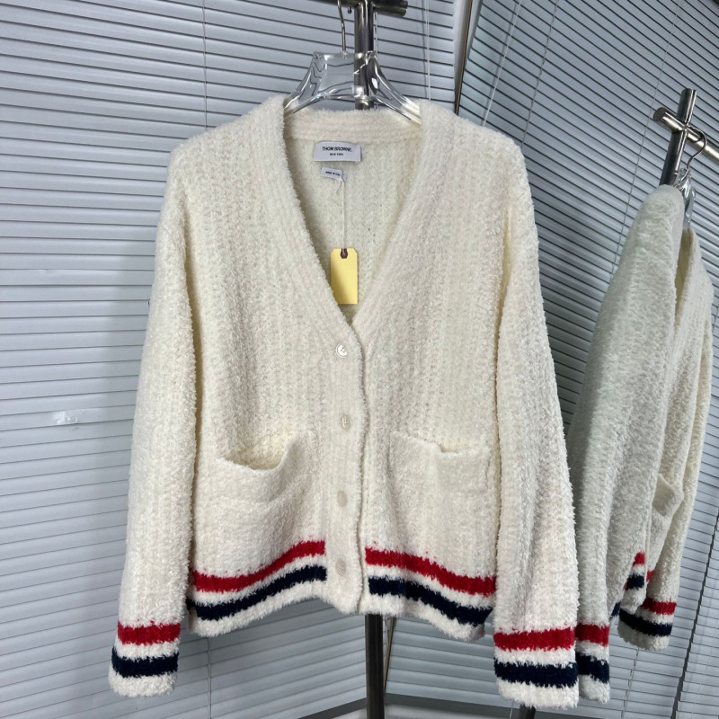 【】Factory Direct Sales of High-Quality New Spring and Autumn Teddy Velvet Striped Long-Sleeve Women's Sweater Cardigan 【】Factory Direct Sales of High-Quality New Spring and Autumn Teddy Velvet Striped Long-Sleeve Women's Sweater Cardigan