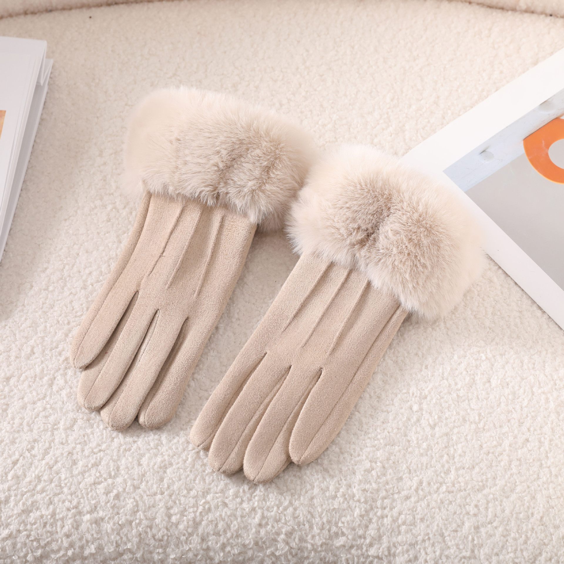 Japón y Corea de la moda guantes de peluche de lana de gamuza mujeres otoño y invierno caliente al aire libre a prueba de viento guantes táctiles al por mayor