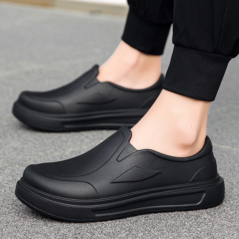 Cross-border plus size Hole Shoes Men's Outer Wear Non-slip Chef Hotel Work Shoes Slip-on Waterproof Lightweight Sandals