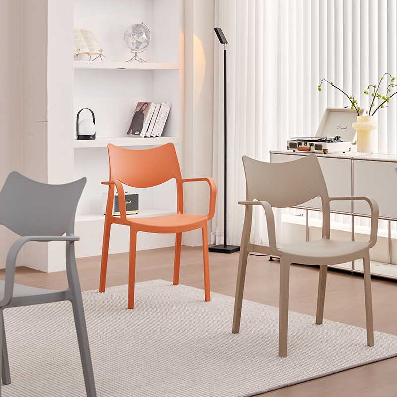 가정용 등받이가 두꺼운 캐주얼 북유럽 의자, 심플한 의자, 마카롱 컬러 플라스틱 다이닝 체어, 크림 스타일