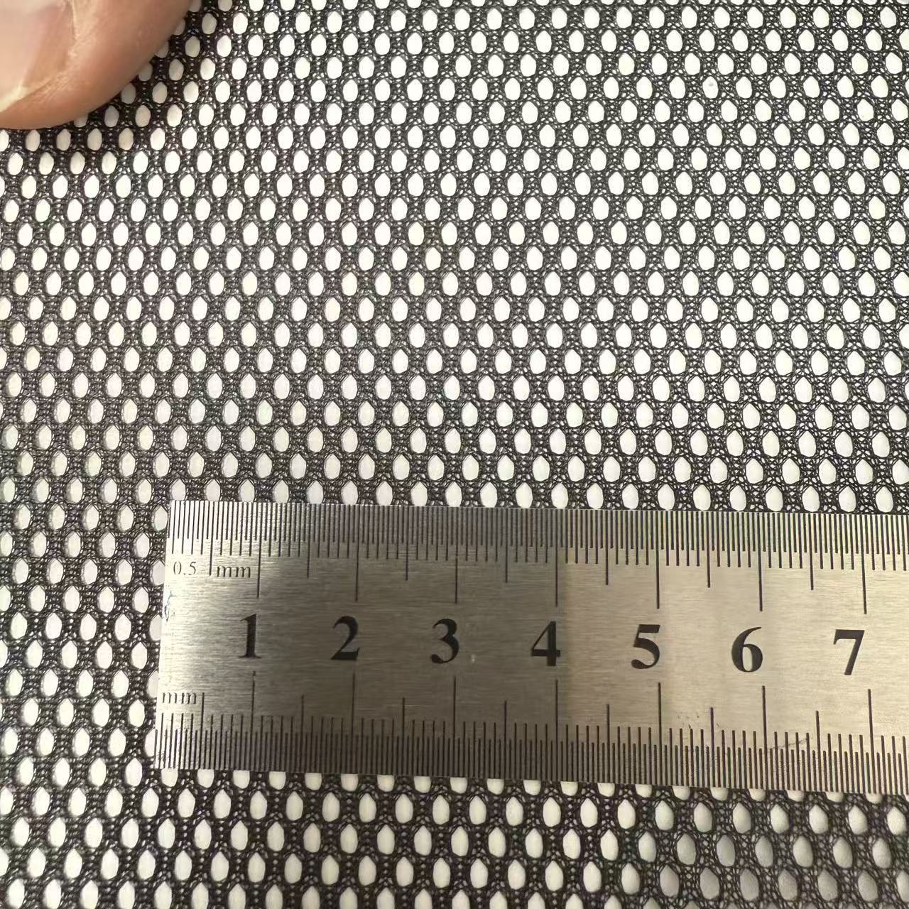 透气网眼布C003涤纶网布渔具玩具网布大孔轻薄经编网眼布装饰
