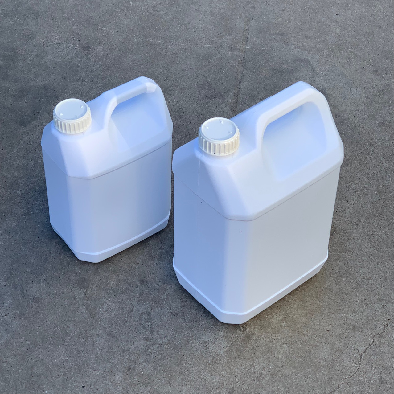 2.5升塑料桶 5升塑料桶 2.5L白方桶 5L白方桶  新利塑业