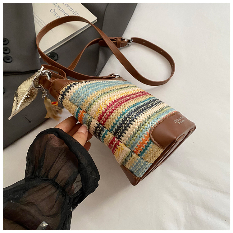 Fashionable straw woven bag for women 2025 summer new trendy woven single-shoulder crossbody women's bag, versatile bucket bag with patchwork undefined