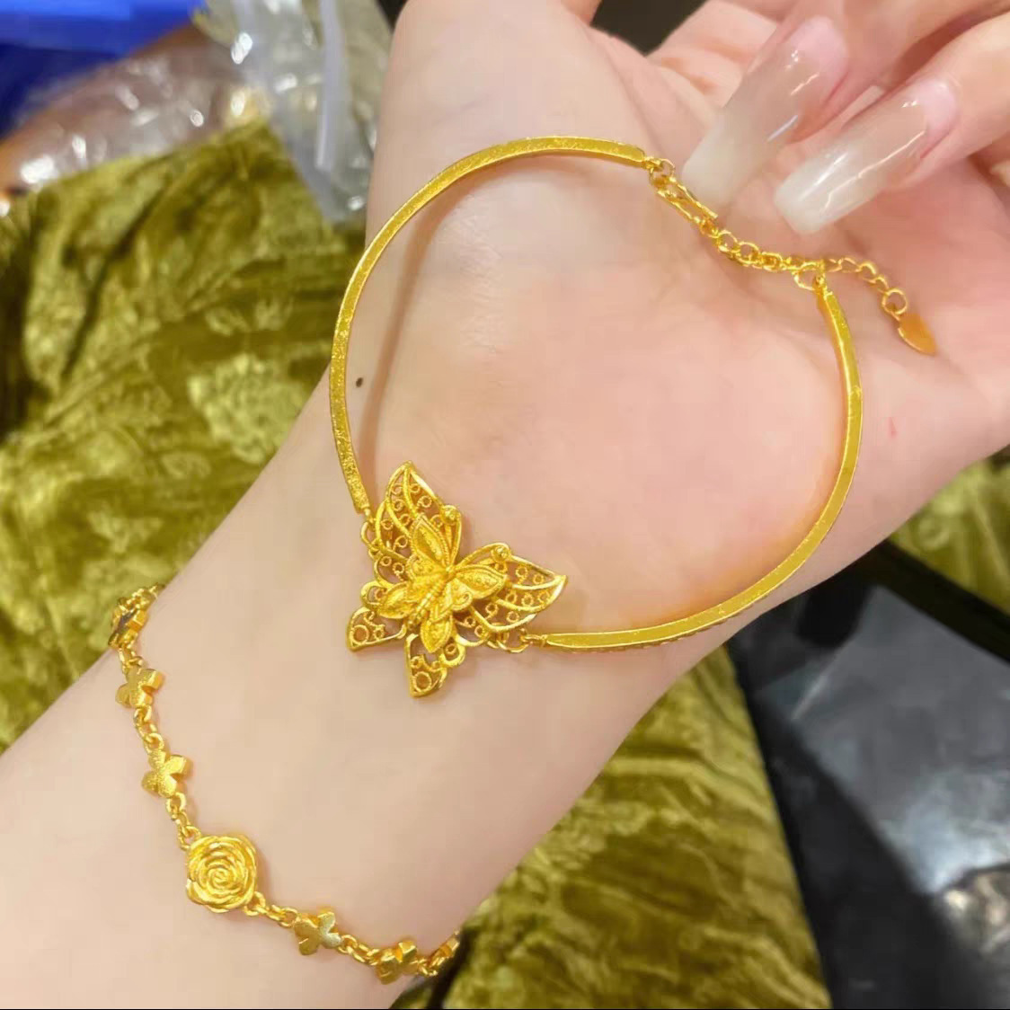 New Chinese fashion silk butterfly bracelet bracelet women's gold-plated retro  diamond chain bracelet bracelet supply batch_voghion.com