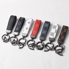 新しい花柄の高級車のキーホルダー、男性と女性のための腰掛け車の金属キーホルダーペンダント、カー用品卸売