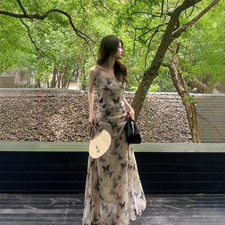 法式掐腰褶皱独特连衣裙女夏新款修身显瘦独特蝴蝶碎花绝美吊带裙