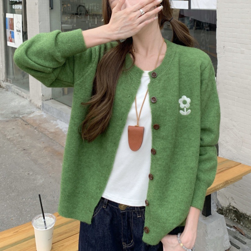 韩系刺绣花朵简约时尚圆领针织开衫上衣秋冬外套宽松慵懒女式毛衣