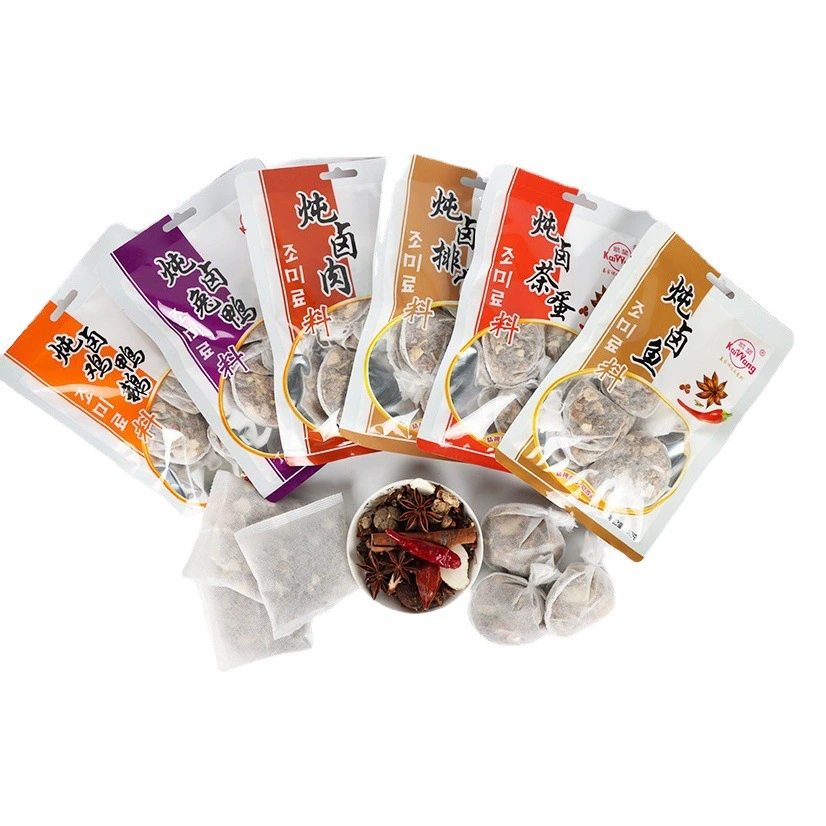 Полный ассортимент маринадов и специй, маленькие пакетики с маринадами для домашнего использования, приправа для тушения свиных ребрышек и утки в тушеном виде, аутентичный вкус из пяти специй.