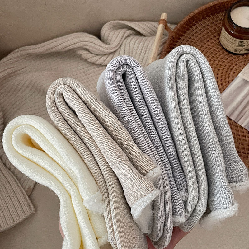 Kışın sıcak çoraplar işlemeli çoraplar artı kadife kalın taban çorapları düz renk fırçalanmış çoraplar kışlık kalınlaştırılmış kadın çorapları_voghion.com