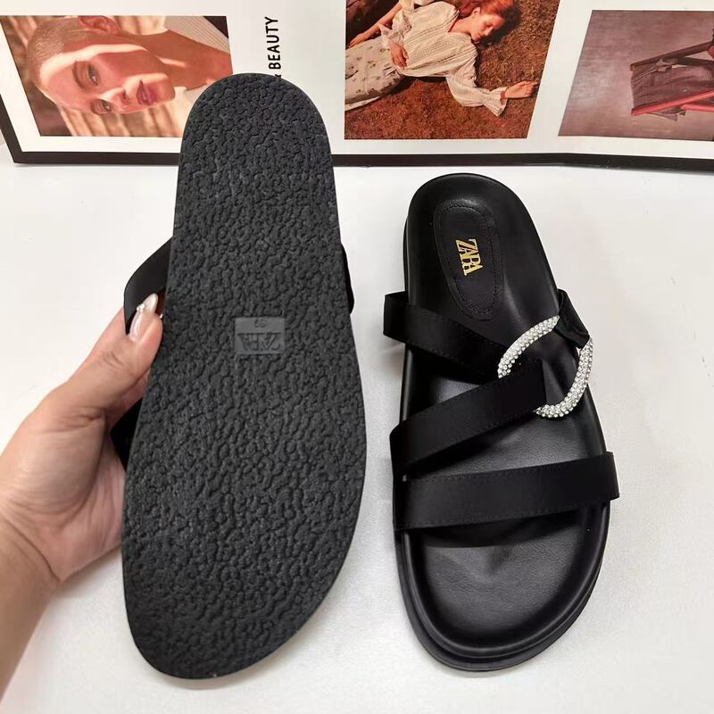 ZA2024 新しい夏の女性の靴黒サテンダイヤモンドバックルフラットラウンドトゥカジュアル厚底ストラップサンダル|undefined