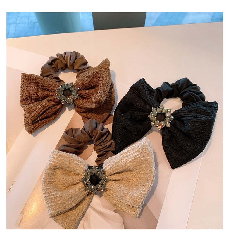 Retro Diamond Wave Embossed Folds Bow Hair Scrunchies display picture 2