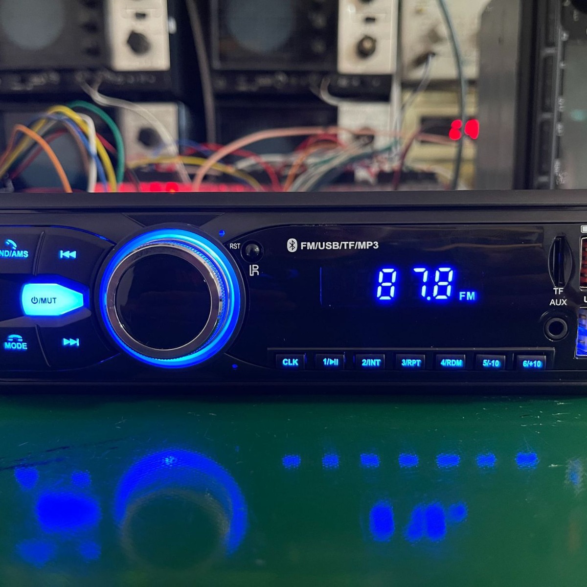 Reproductor MP3 Bluetooth para coche, música sin pérdidas, radio FM para control central del coche, unidad flash USB multifunción, entrada para tarjetas, modulación de frecuencia FM